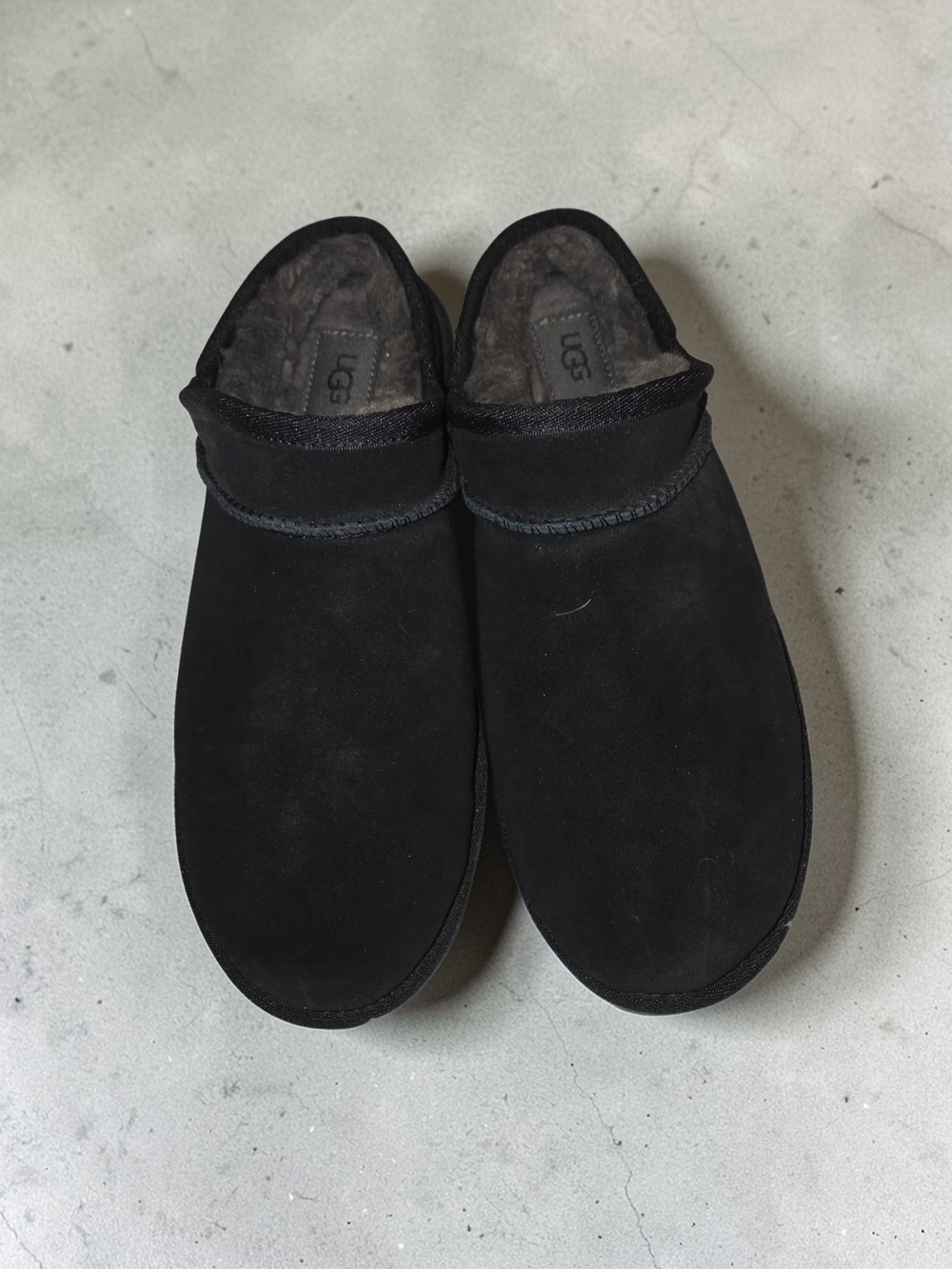 UGG WoMen’s Black Suede Slip-On Mule